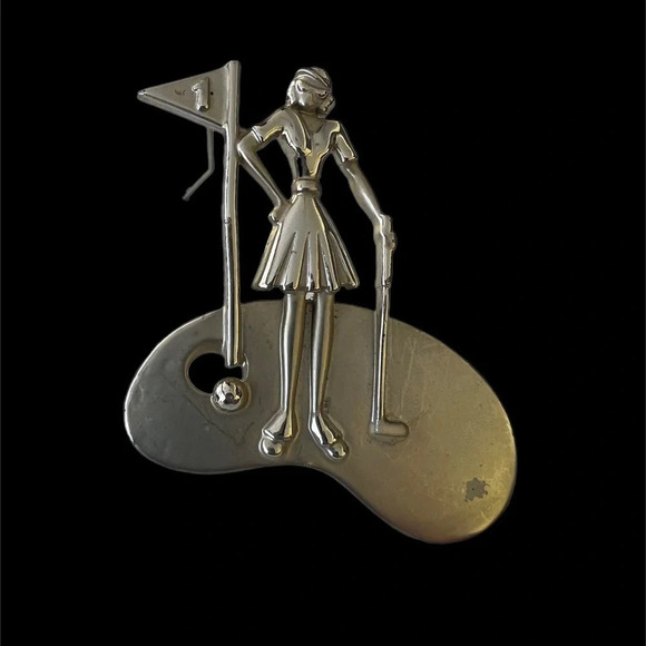 AJC Female Golfer Brooch Matte Shiny Vintage. - Picture 1 of 5